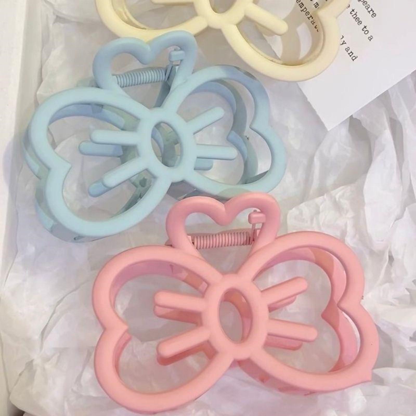 Cat Claw Bark - 1個入り 新品 キャンディーカラー 猫 リボン ヘアクリップ